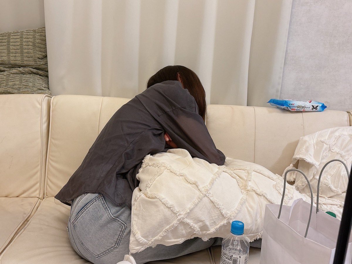 おはようございます☀️

お昼寝してるとこ撮られてました😴