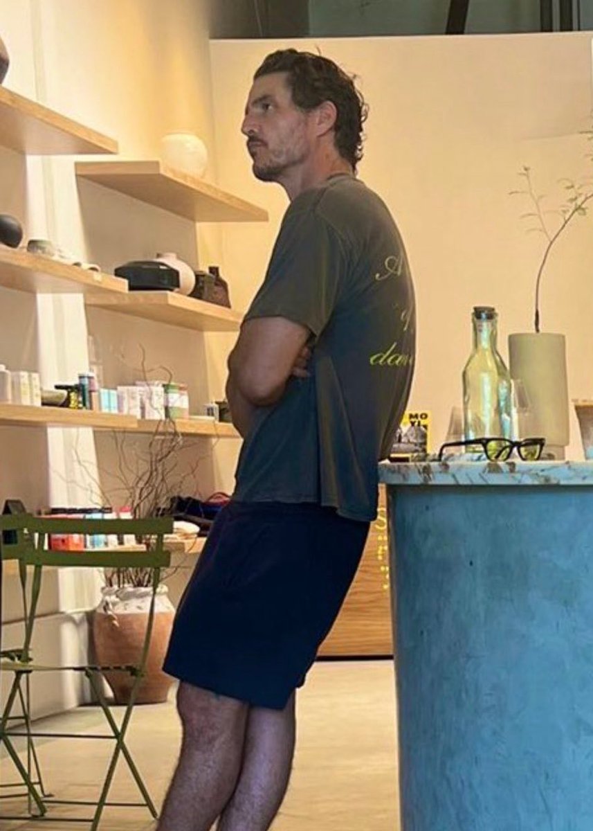 fantasticpascal's tweet image. i hate how fine he looks when he is literally just standing there