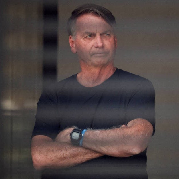 updatecharts's tweet image. PEIDOU! Jair Bolsonaro NÃO comparecerá ao seu julgamento no STF por motivo de saúde.