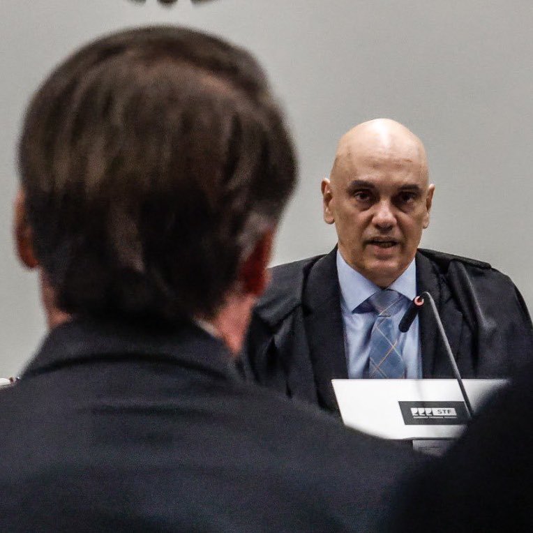 updatecharts's tweet image. PEIDOU! Jair Bolsonaro NÃO comparecerá ao seu julgamento no STF por motivo de saúde.