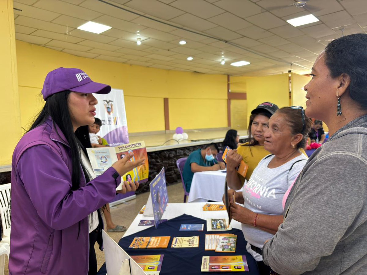 DDHH_Zona8's tweet photo. 📍#Durán
📌En coordinación con @Salud_Ec y Medical Violet realizamos la Brigada Integral en La Primavera 1, acercando nuestros servicios y brindando medicina general, vitaminización y entrega de medicamentos a la comunidad.

#ElNuevoEcuador https://t.co/W16OFGqoA3