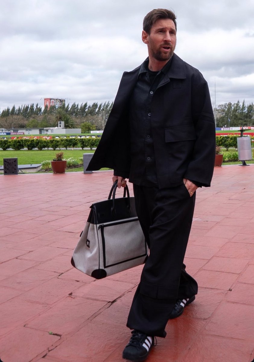 <a href="/porqueTTarg/">Tendencias en Argentina</a> Facherisimo