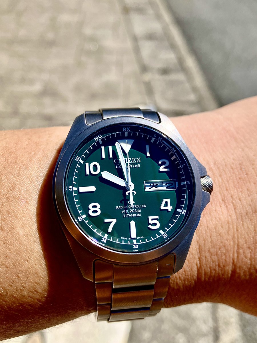 M3Fzs's tweet image. おはようございます。
今日は午前半休+午後は在宅勤務。
休みと言っても通院なので、楽しくないです😒
名機プロマスター巻いて猛暑の中、病院へ。
さぁ、今日も一日頑張って働こう！

＃PMD56ー2951
＃PROMASTER