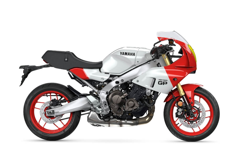 昨日に加えて…XSR900とXSR900GPをご検討のお客様、ハンドル位置を気にされ、レンタルご希望されるお話が…  

残念ながら当店には配備されていませんが、ヤマハバイクレンタル福岡空港国際線前ではどちらもご利用頂けます💖 

#ヤマハバイクレンタル福岡空港国際線前