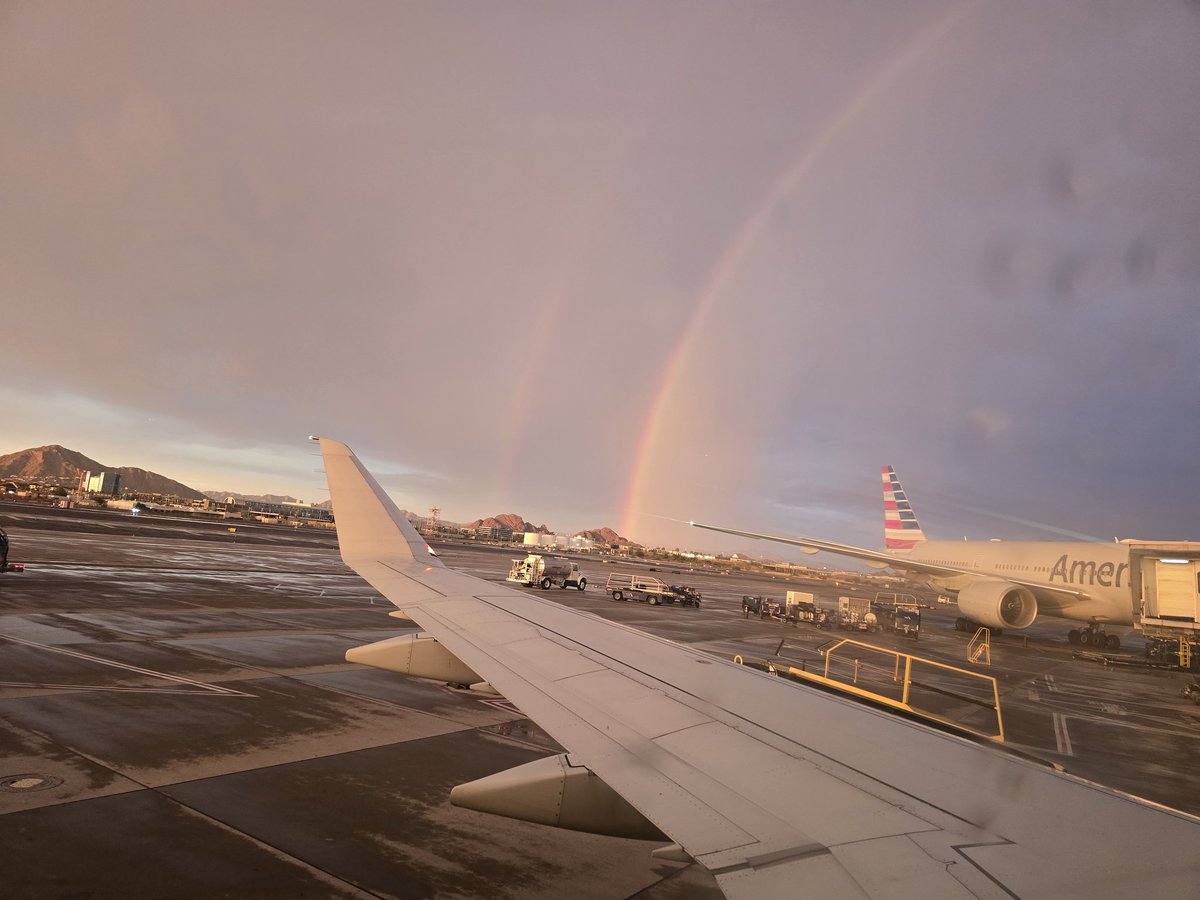 Wild weather in PHX as we just took 2 tries to land in the middle of a Haboob and now are greeted by this on ground.