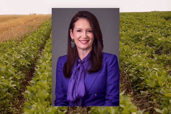🚨BREAKING: Agriculture Secretary Brooke Rollins has officially BANNED illegal aliens from receiving SNAP and food stamp benefits, following Trump’s orders.  

Do you support this? 

YES or NO?

If YES , Give me a Thumbs-Up👍
