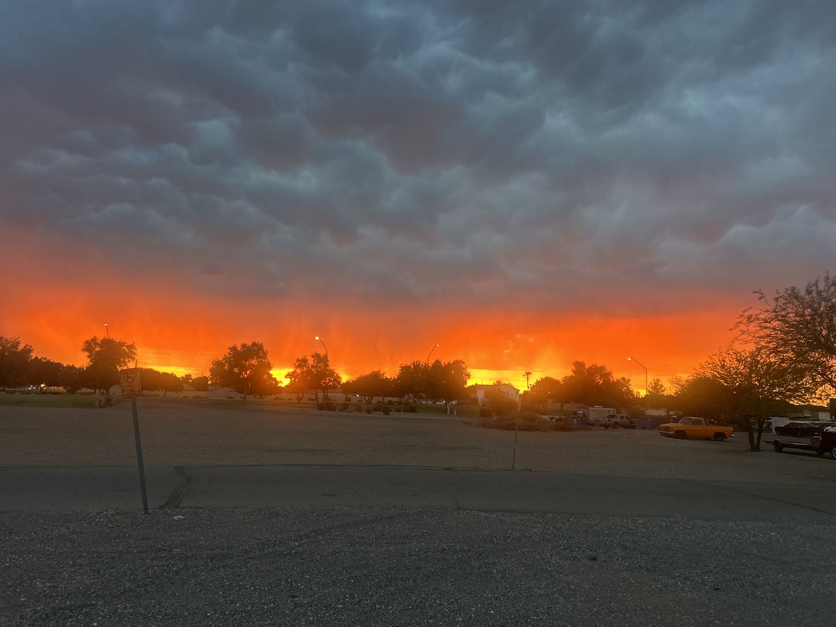 Wild sunset in Gilbert tonight.