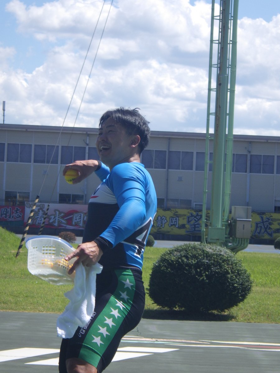 福井競輪場です。  
 9/2、福井けいりんFⅡモーニング
「7車立てならTIPSTAR杯」 
第2日 第7レースA級準決勝にて、   
#清水剛志 選手(103期)が見事１着！   
#清水剛志 選手、おめでとうございます！