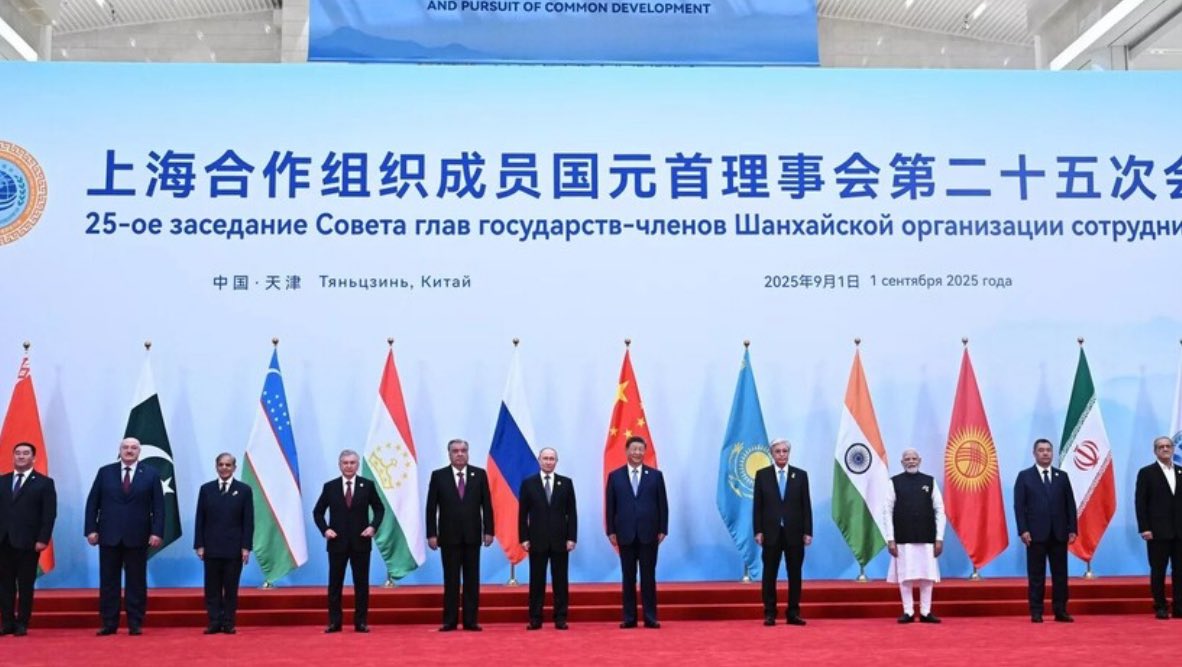 amansouraja's tweet image. قمة شانغهاي زلزال سياسي يهدد الهيمنة الغربية والنفوذ الأمريكي و يغير خرائط العالم بهدوء