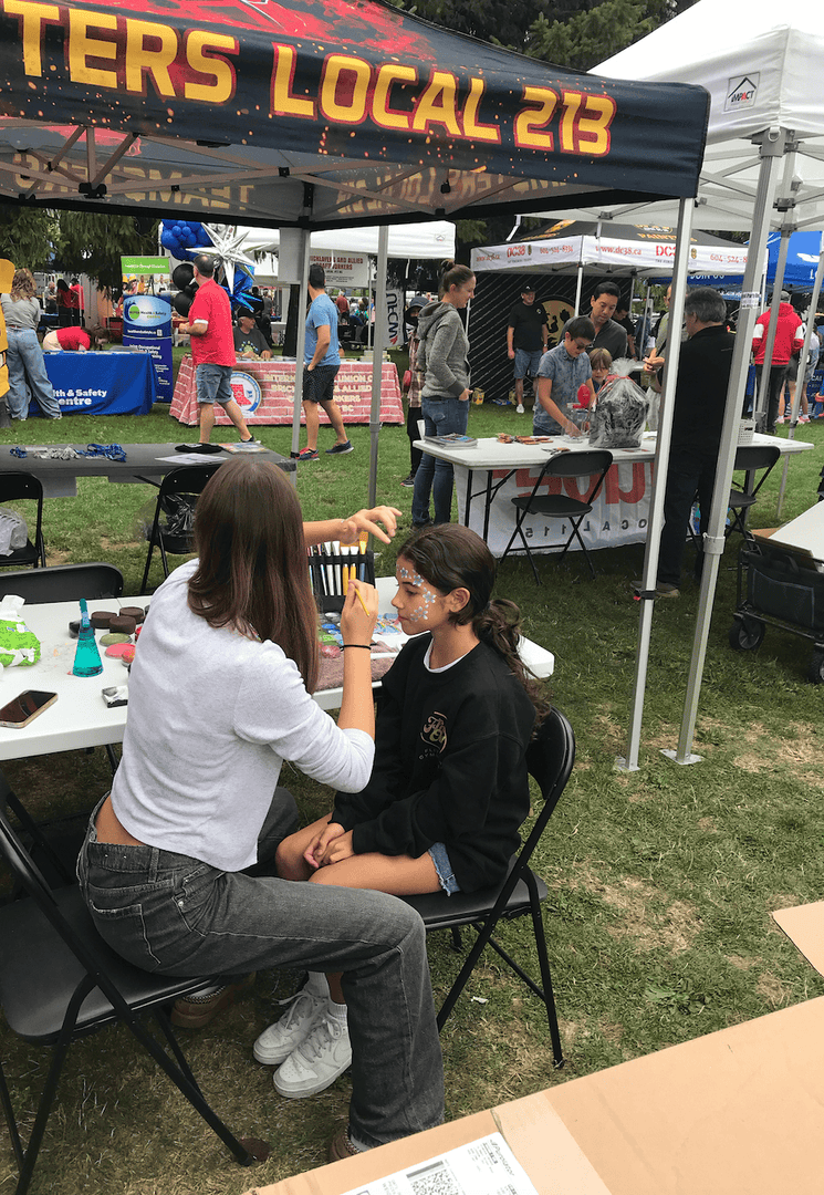 teamsters213's tweet photo. What a Labour Day it was! The Teamsters 213 booth was bumping down at Edmonds Park in Burnaby today. Thanks to our team for organizing face painting and a colouring contest for the kids! 

It was great to see so many families, workers and community members out to celebrate! https://t.co/8kuxHXrRi2