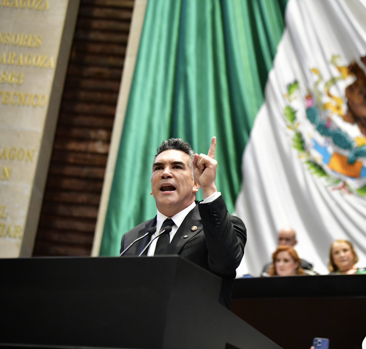 PRI (@pri_nacional) on Twitter photo Los de Morena son responsables del peor crecimiento económico, el mayor endeudamiento y la menor producción petrolera en la historia de México. No hay medicinas y tenemos a más de 60 millones de mexicanas y mexicanos que no tienen acceso a los servicios de salud.
<a href="/alitomorenoc/">Alejandro Moreno</a> Los de Morena son responsables del peor crecimiento económico, el mayor endeudamiento y la menor producción petrolera en la historia de México. No hay medicinas y tenemos a más de 60 millones de mexicanas y mexicanos que no tienen acceso a los servicios de salud.
<a href="/alitomorenoc/">Alejandro Moreno</a>