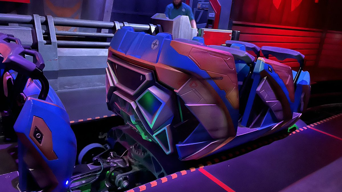 🎢 Trackminder 🧠 🔜 BWS Night Market tweet media