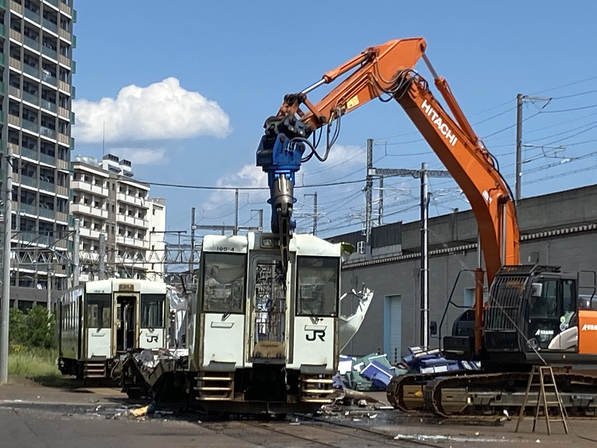 キハ535 番号板掘り字 tm0406 on X: 