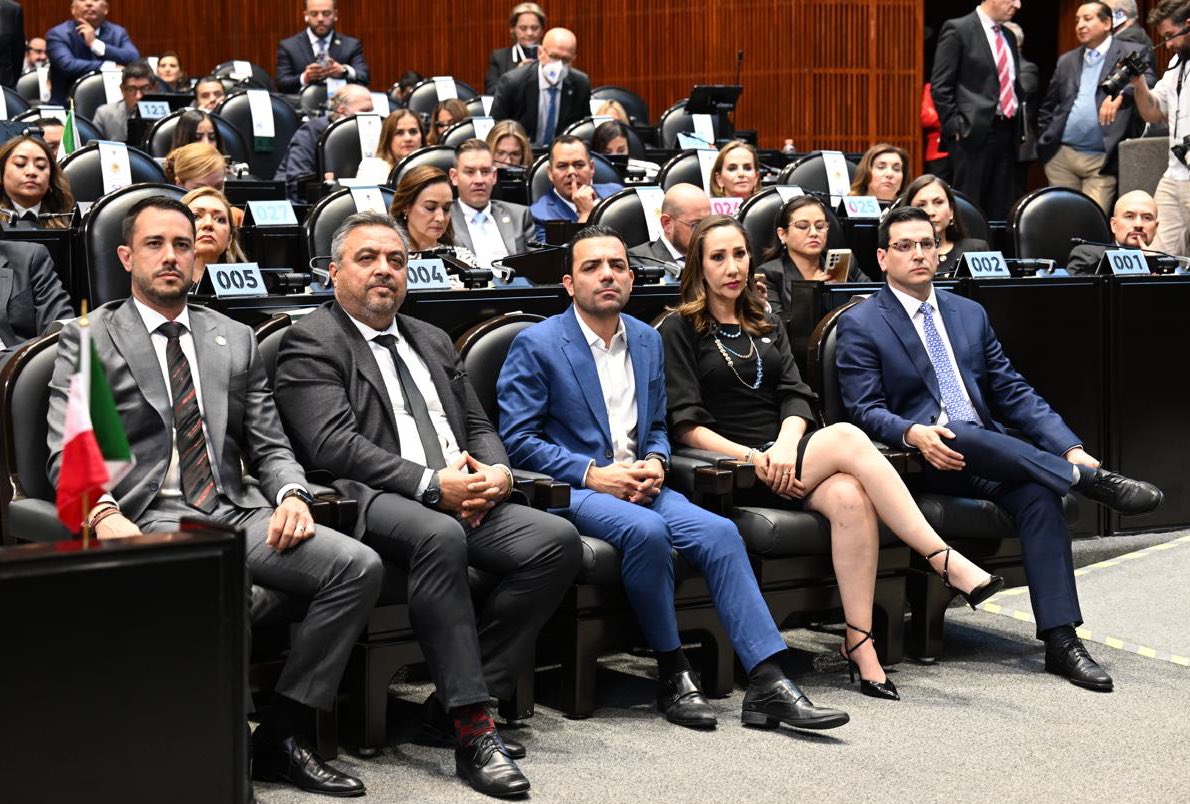 Hago votos porque en este nuevo periodo en la Cámara de Diputados imperen el diálogo y el respeto a la pluralidad de parte del oficialismo.

En <a href="/diputadospan/">Diputados PAN</a> nos mantendremos firmes frente al Ejecutivo y abiertos al diálogo, con México al centro de nuestras decisiones.