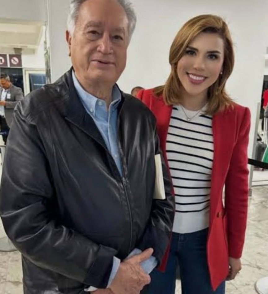 Pero que amistades mijita con razón te quitaron la visa!