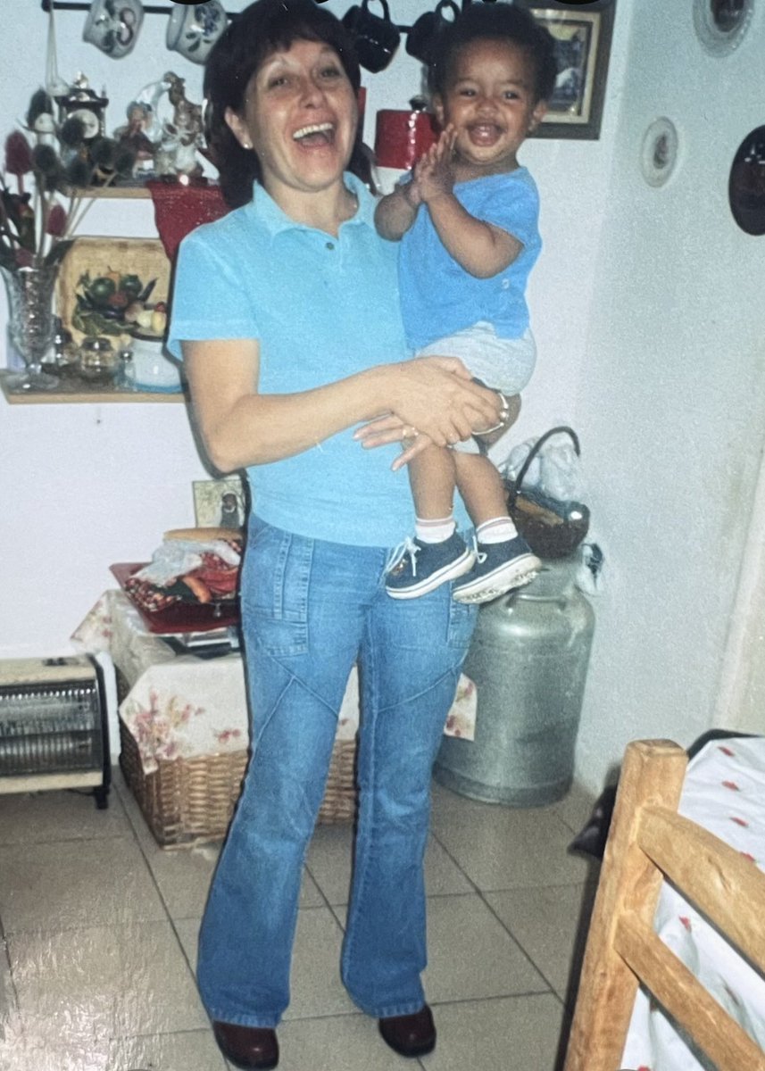 s3que1ra's tweet photo. Septiembre no es ausencia,
es presencia distinta, más sutil, más eterna.
El cielo brilla diferente en tu honor,
y mi corazón aprende a encontrarte ahí. https://t.co/EQwM2L8nL7