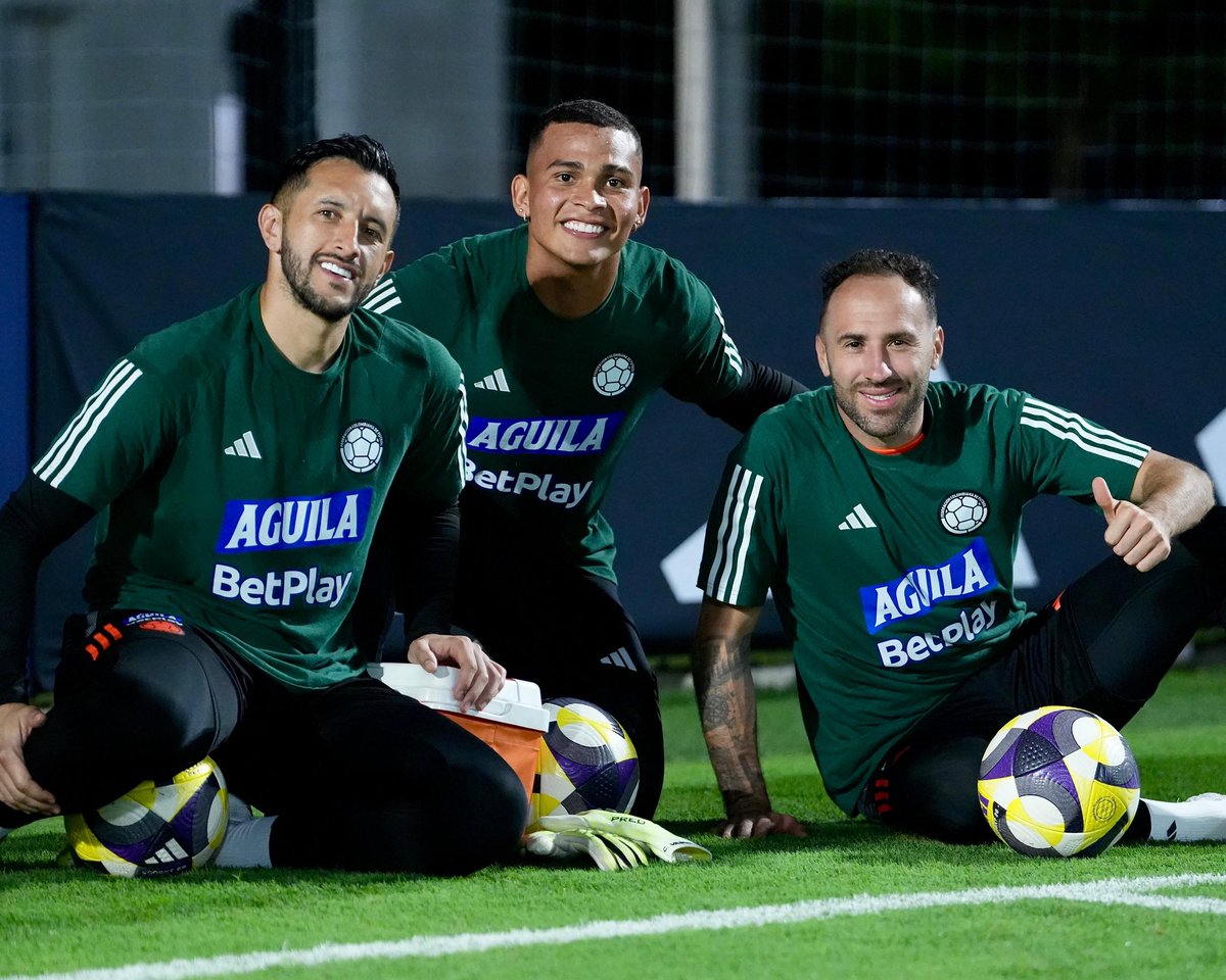Jordan García es uno de los buenos prospectos que tiene Colombia en la portería.

Concentrando y entrenando hoy con Camilo Vargas y David Ospina.