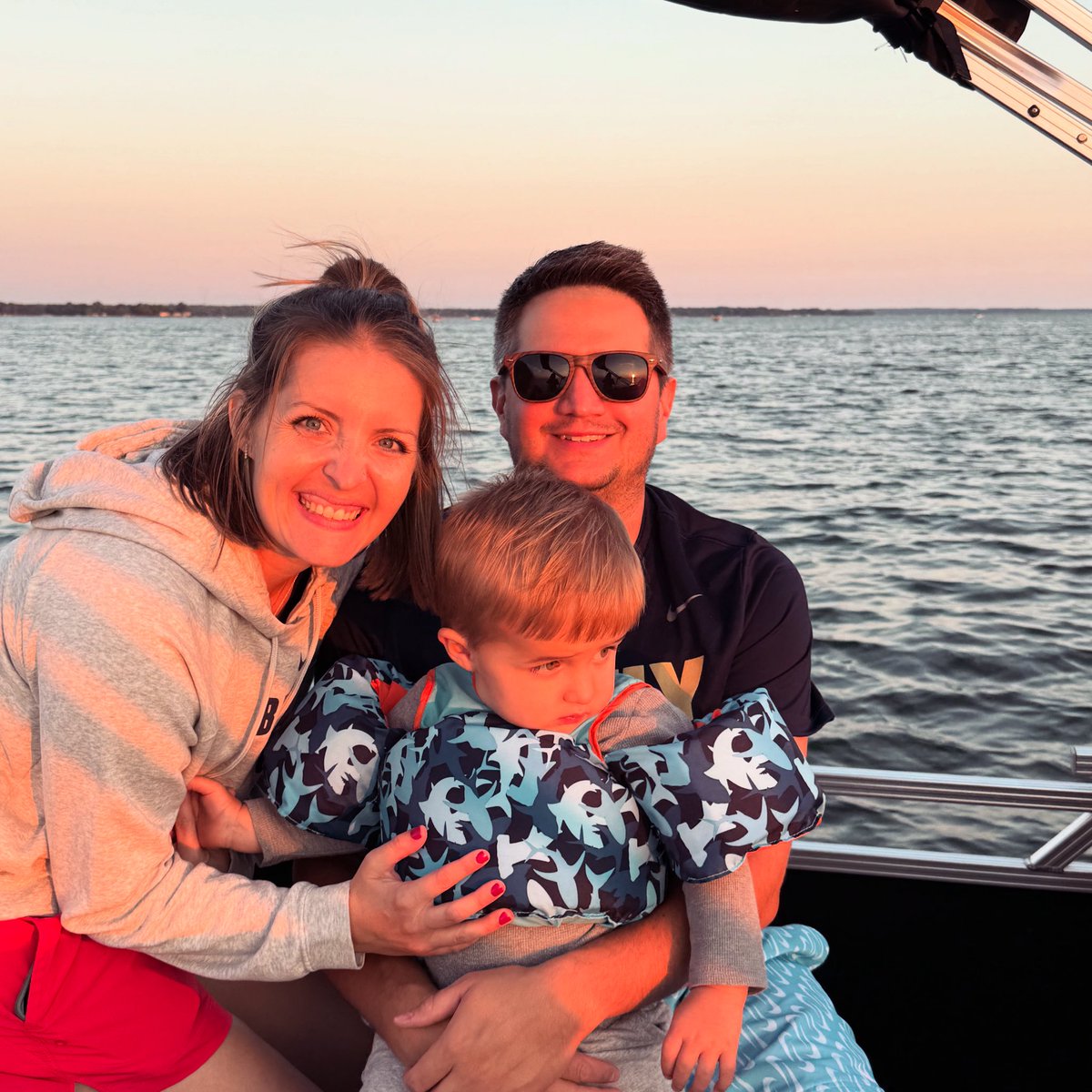 Someone was a little too focused on the “wawa,” the “fishies,” and the “boat” to take a picture… 🙃