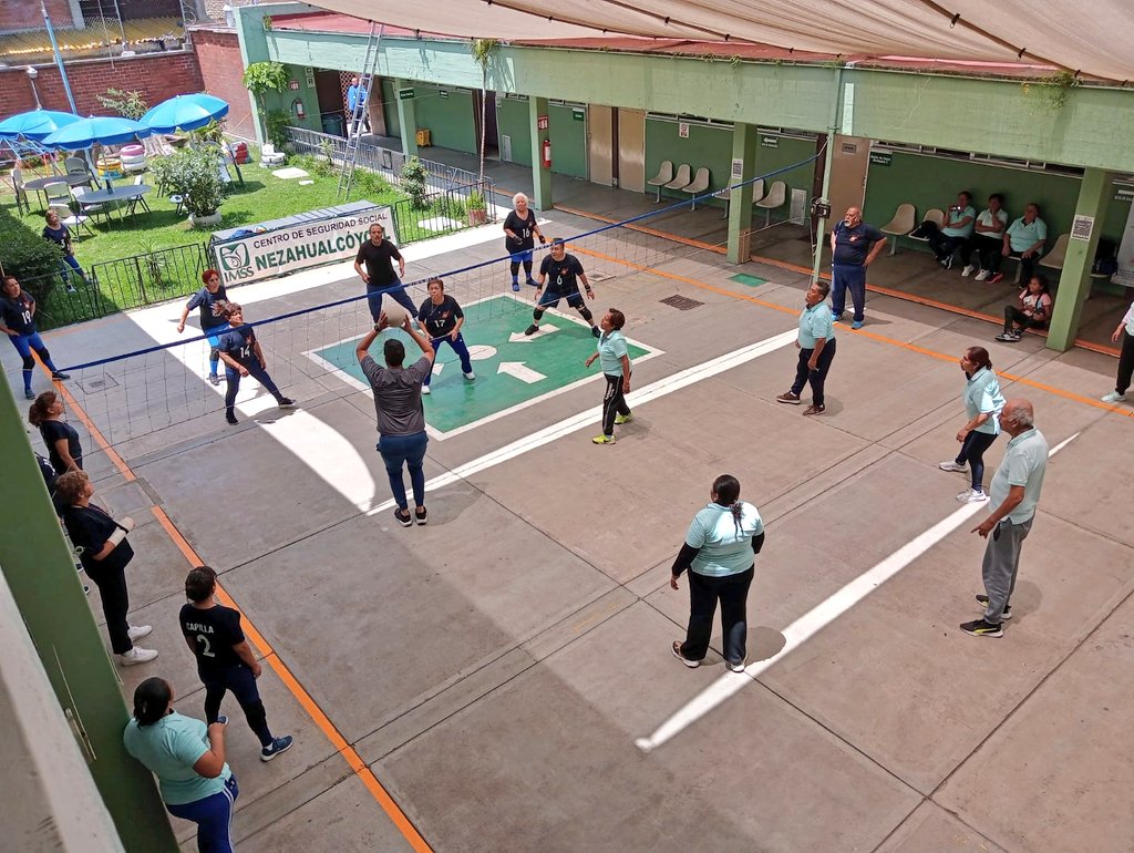 IMSSedomexote's tweet photo. Como parte de sus actividades de bienestar social, el Centro de Seguridad Social #Nezahualcóyotl de #IMSSEdomexOriente, llevó a cabo un torneo amistoso de cachibol, ¡Ven y únete a nosotros! https://t.co/kxViOFsKKR
