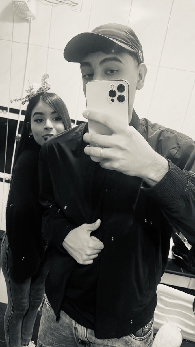 syncf0v's tweet image. love