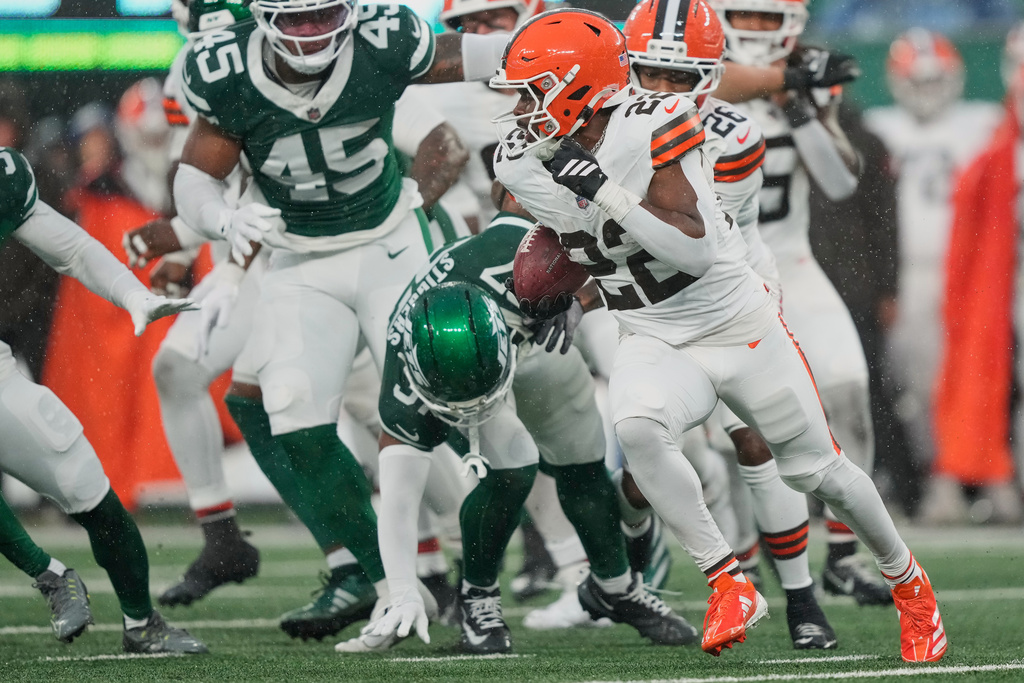 PFHOFAmbassador's tweet image. DYLAN SAMPSON, @Browns RB
In 2025, Sampson, recorded a broken tackle every 10.8 rushing attempts - the 2nd LOWEST ratio of any @NFL rookie RB last season (Per PFR) #DawgPound #Browns #ClevelandBrowns #NFL #nflnews #NFLTwitter #NFLDraft #nflx #NFLHonors #NFLDraft2026 #SuperBowl