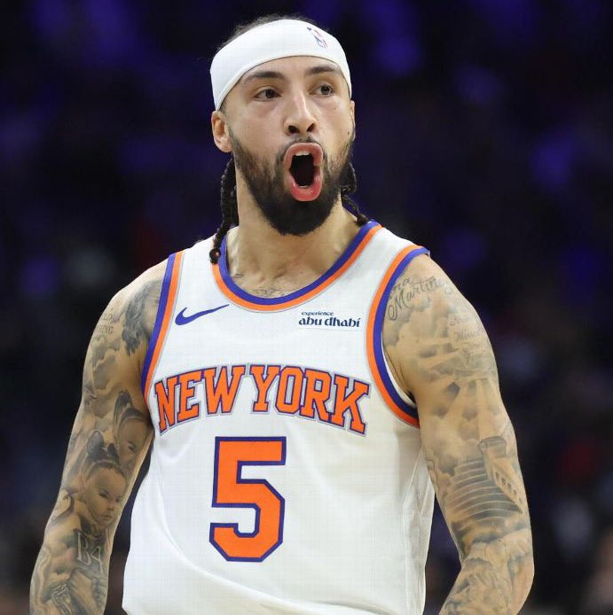 esidery's tweet photo. The price the Knicks paid this month to acquire Jose Alvarado and Jeremy Sochan:

Two future 2nd-round picks
Cash considerations

Two players who will ultimately become key contributors in New York’s playoff rotation. https://t.co/l9LtIRDpeS