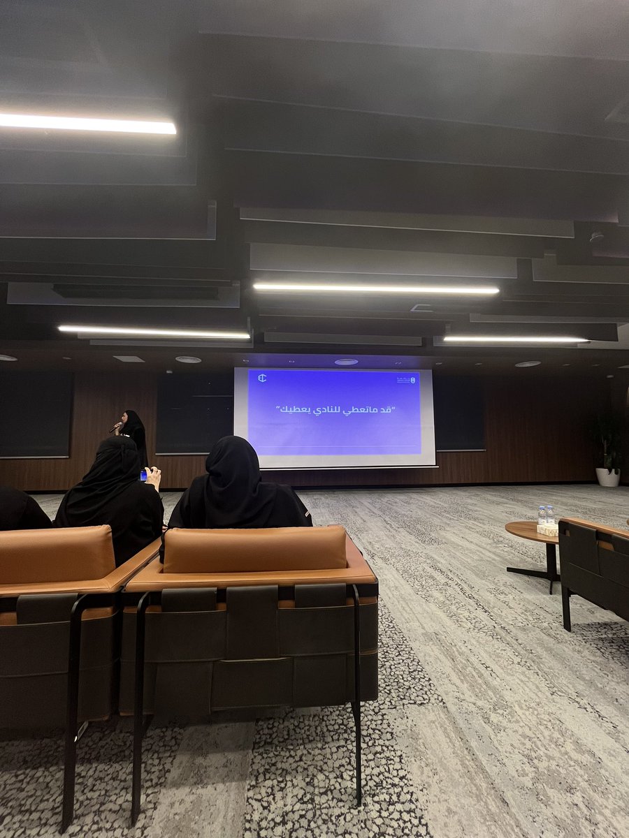 designer |100% tweet media