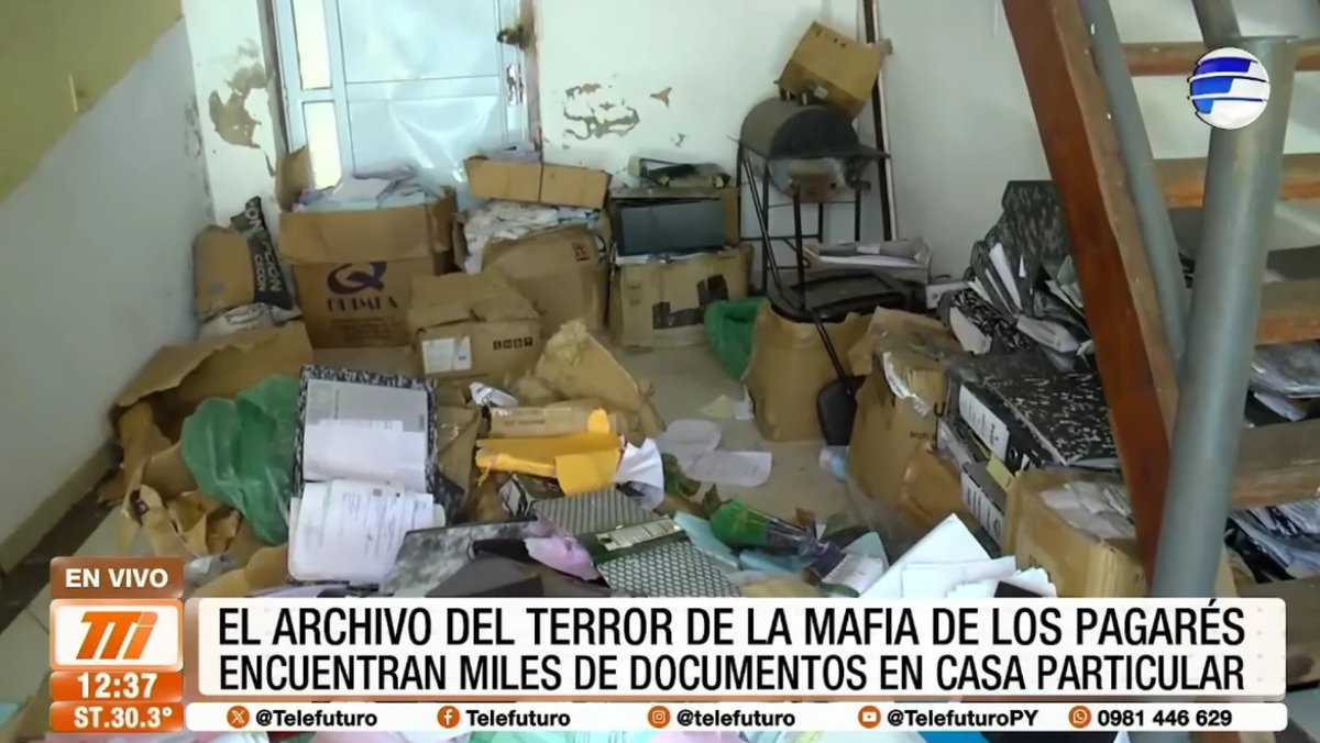 "La mafia de los pagares" el mayor escandalo judicial
55.000 EXPEDIENTES EN JUZGADOS DE PAZ
-Metidos jueces,estudios, abogados,ujieres, empresas
-Sospechas de blindaje en niveles de decisión superior
-Denuncias de protección en esferas de la CSJ?

Sin lugar a dudas es el hecho