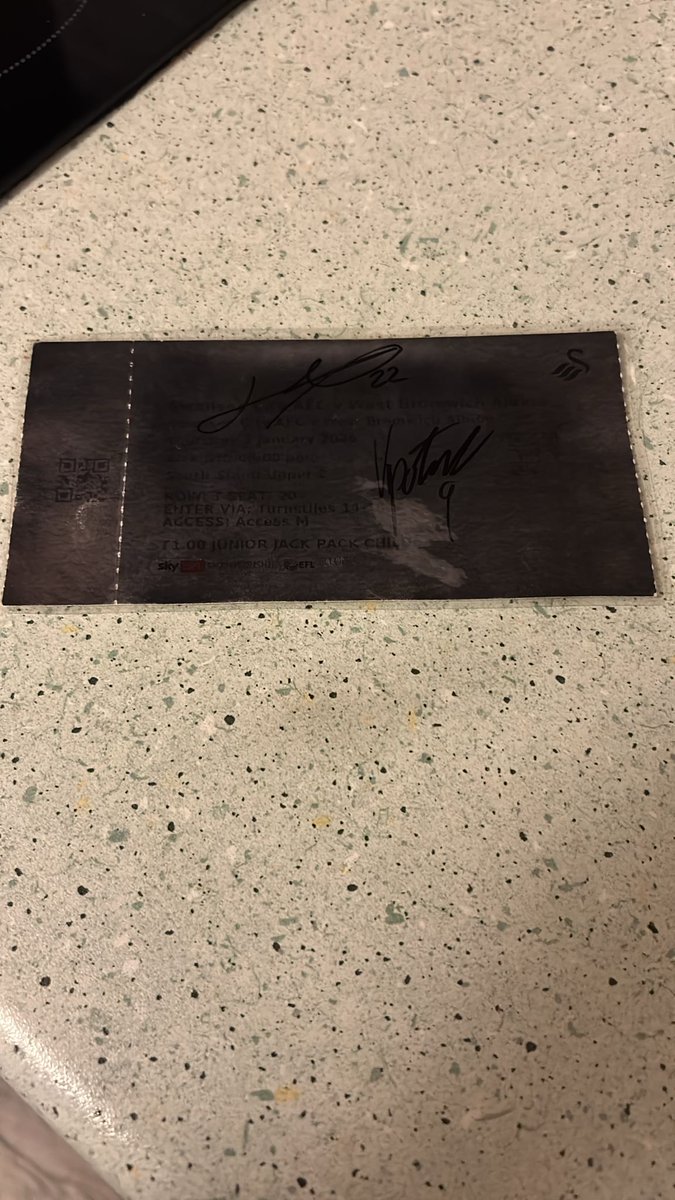 kl_Redmondx's tweet photo. When your 11 year old waits for hours in the freezing cold to get #Vipotnik and #vigouroux autograph and you foolishly laminate it as a keep sake 😭 @SwansOfficial please help heal an 11 year olds broken heart 💔 https://t.co/UkW8D3fHp0
