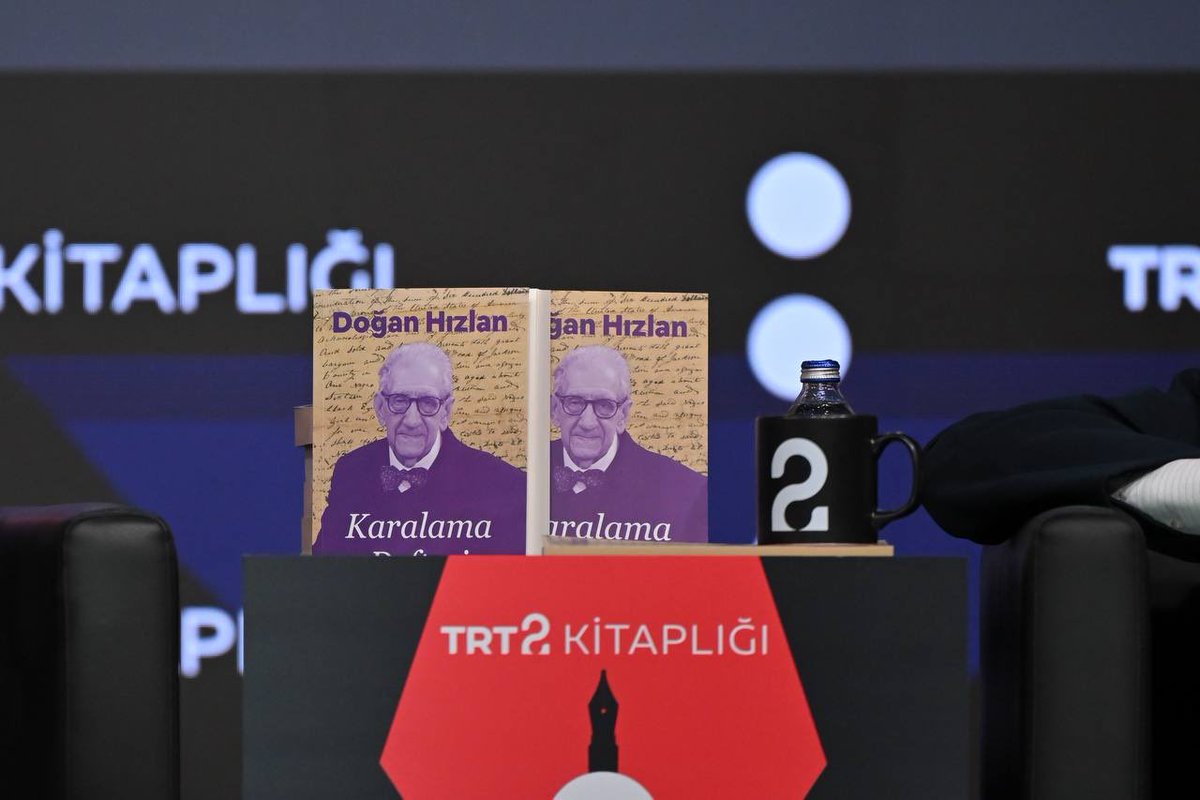 zahidsobaci's tweet photo. TRT 2 Kitaplığı kapsamındaki yeni eserlerimizin tanıtımını gerçekleştirdik.

Hülya Koçyiğit ve Doğan Hızlan’ın @trt2tv ekranlarında yıllara yayılan sohbetlerinden neşet eden kitaplarımızın, kültür ve düşünce hayatımıza anlamlı katkılar sunmasını temenni ediyorum.

#TRT2Kitaplığı https://t.co/5kgwDSKXl8