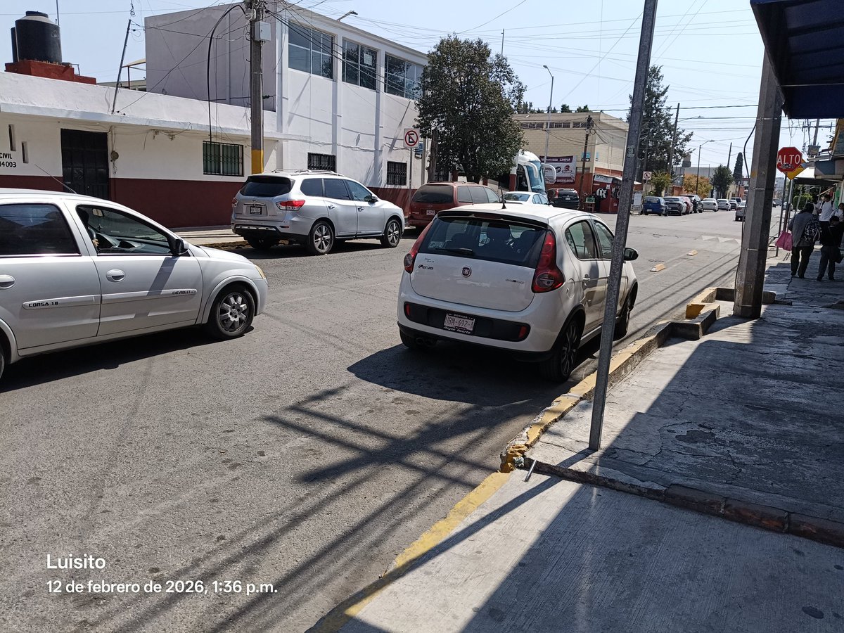 Se solicita apoyo urgente <a href="/SSC_Pue/">SSC Puebla</a> <a href="/PueblaAyto/">Puebla Gobierno de la Ciudad</a> para infraccionar autos y liberar ciclovía sobre calle 3 NTE y 2pte de la colonia la libertad <a href="/Hechizero_38/">★·.·´HeChIzErO`·.·★</a> <a href="/KarliDaH/">Karla Hernández</a> <a href="/ALunaSilva/">Arturo Luna Silva</a> <a href="/laredcincoradio/">Cinco Radio Oficial</a> <a href="/pepechedrauimx/">Pepe Chedraui 🇲🇽</a> <a href="/_LosTitulares/">LosTitulares</a> <a href="/carlosmartinh/">Carlos Martin Huerta</a> <a href="/AlbertoRuedaE/">Alberto Rueda</a> <a href="/soyluisgabriel1/">Luis Gabriel Velázquez</a>