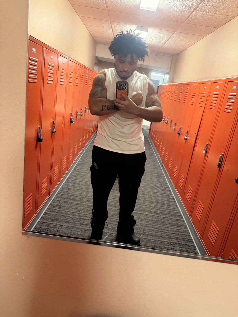 Jonathon Presswood (@jonnyboi101103) on Twitter photo 