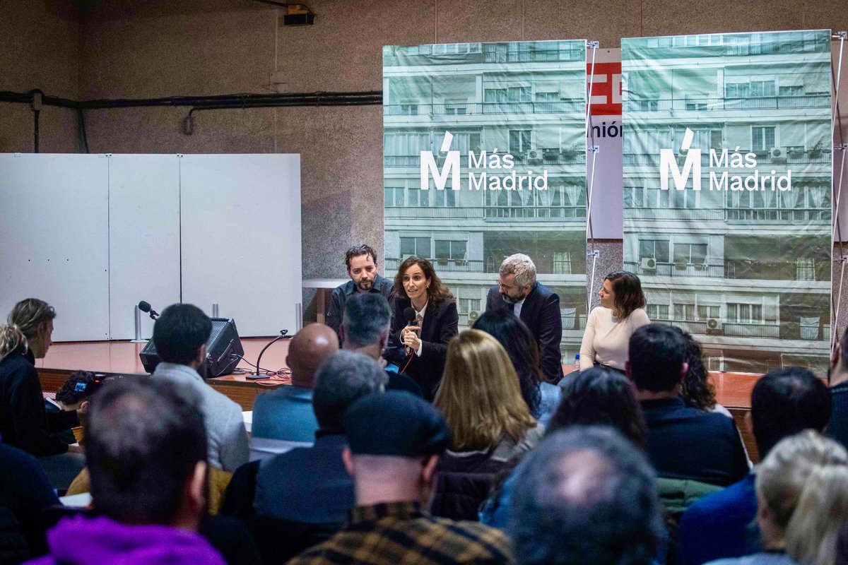 Tenemos la mejor militancia echando raíces y tejiendo el espacio progresista con mimo y convicción. Desde Getafe, desde el sur, desde cada barrio y municipio de nuestra región.

Nos están robando la Comunidad de Madrid pero vamos a dejarnos la piel para recuperarla.