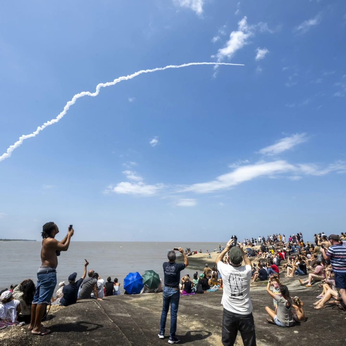 Centre spatial guyanais tweet media