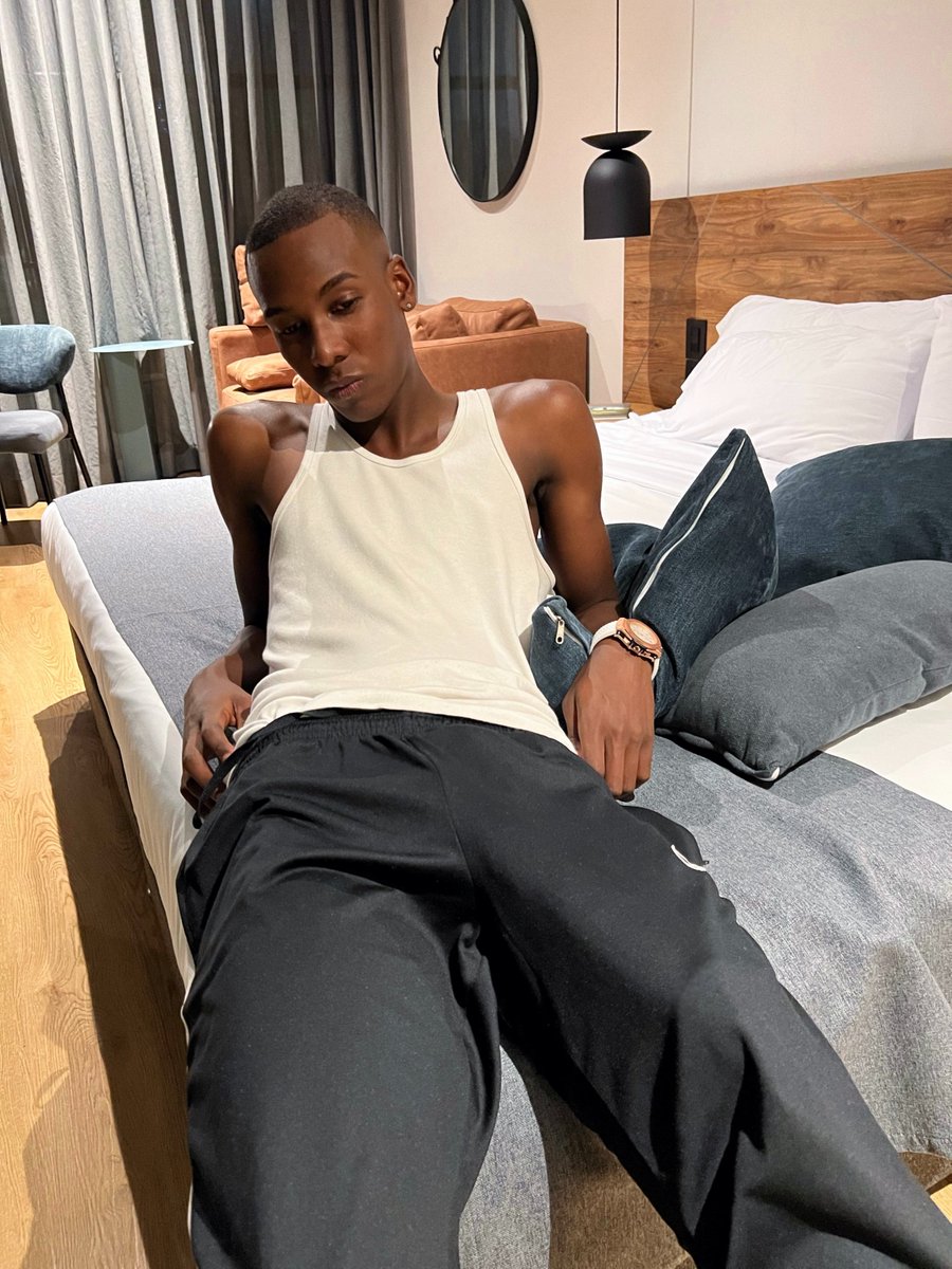 Miles tweet media