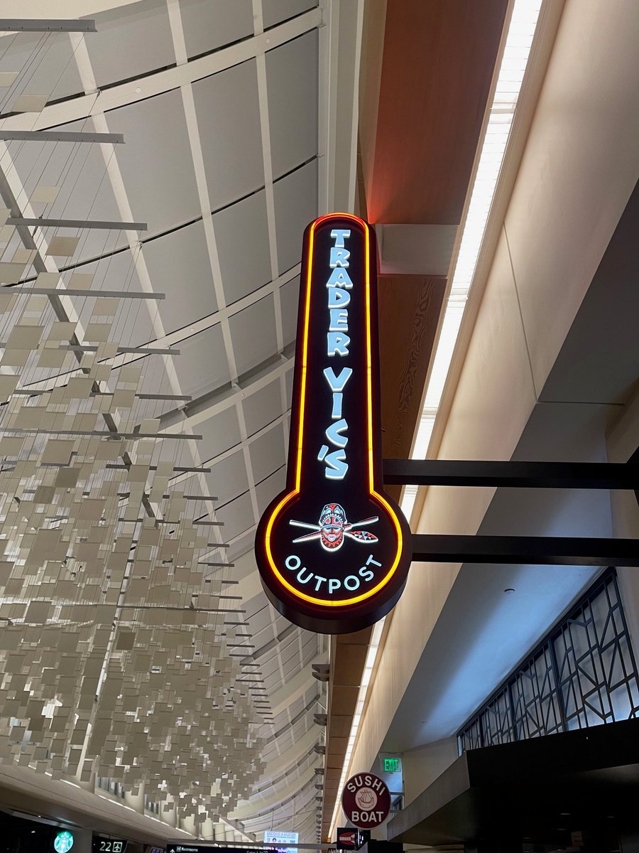 ISIcalifornia's tweet image. Fresh install at Mineta San José International Airport for Trader Vic’s Restaurant. Our team handled the installation, delivering a clean, precise finish that complements this iconic brand’s space perfectly. #signinstallation #signprojects #signindustry
