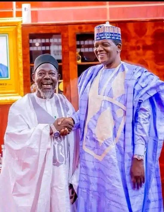 AutanGovernors's tweet photo. Masha Allah, MALAN JANGEBE
GOOD JOB daddy, Minister Dr. @Bellomatawalle1 May Almighty Allah increase his wealth and prosperity.
May Almighty Allah protect you from behind, from the front, and from all directions, my daddy Minister Matawalle, by the power of Allah. https://t.co/y2OGDyTy3F