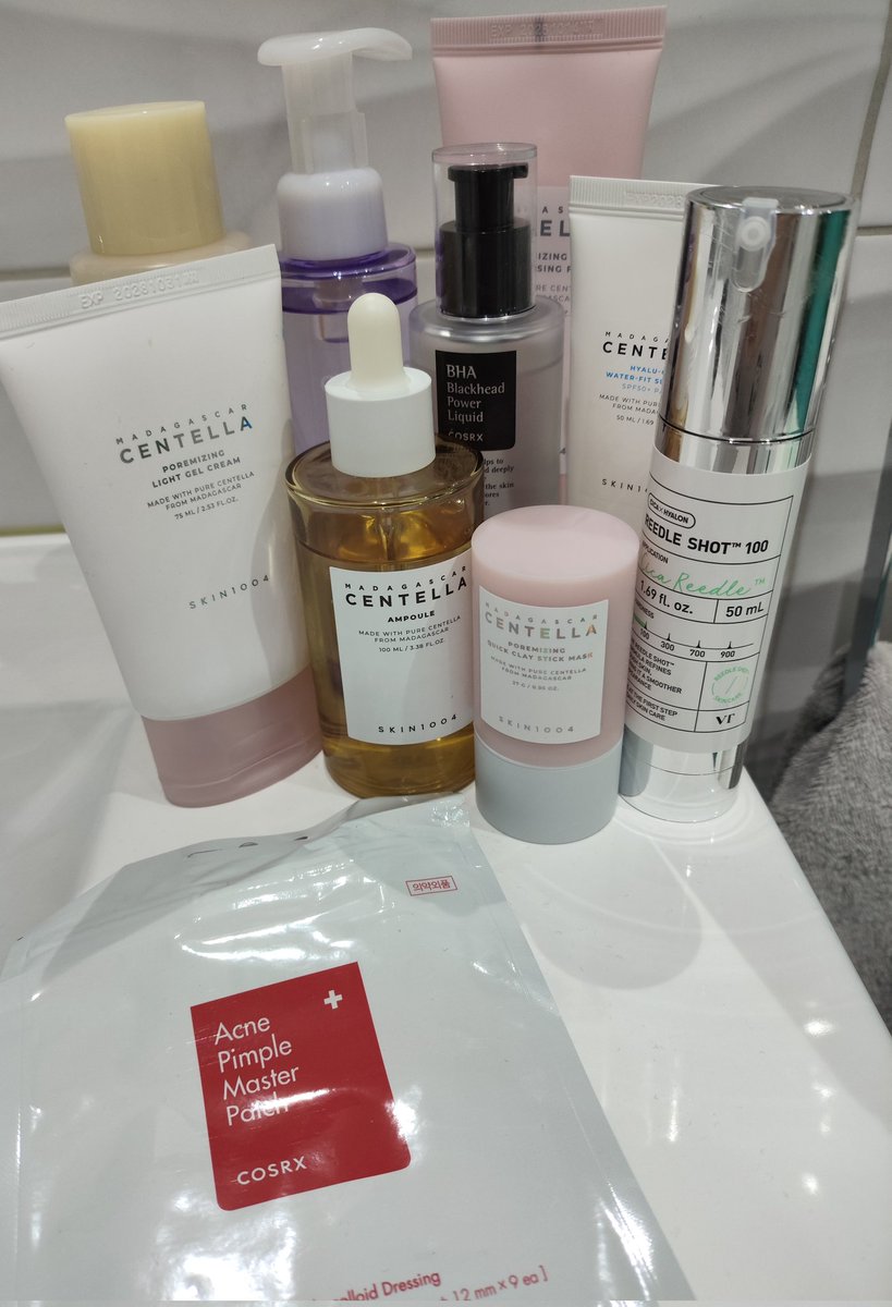 pinkponyqueers's tweet image. One minute you're watching a gay hockey show and the next you have a whole new skincare routine