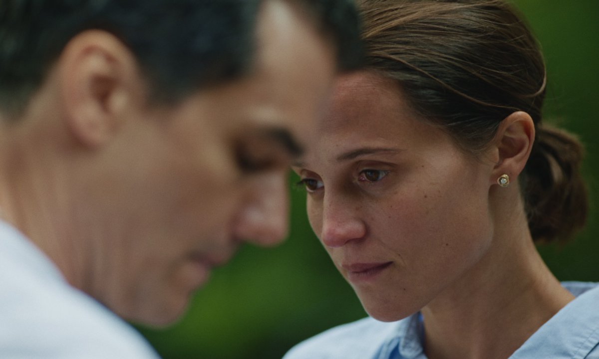 📸 Primeira imagem da Alicia Vikander no filme “The Last Day”.