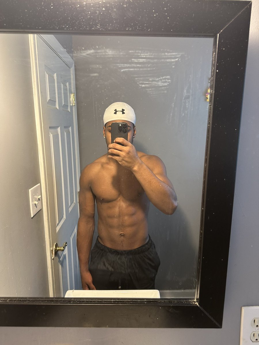 hsdrewpowell's tweet photo. 5'11
190lbs
3.5 GPA
2027 https://t.co/XYkXkp3EtP