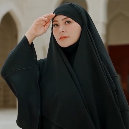 anyone who is interested in sharing his/her dark fantasies with proof 🎀