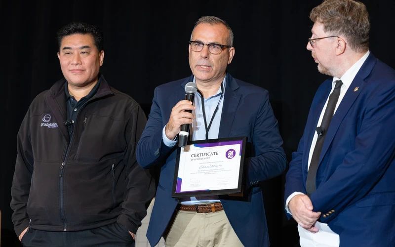 holgermu's tweet image. The AI150 nomination form is now OPEN 🚀 Know an executive driving real AI transformation—across generative AI, automation, and ML? Nominate today. Honorees announced this summer. 👉 bit.ly/4auLdH4 #AI150 #AILeadership #EnterpriseAI