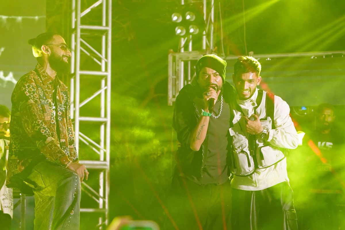 ACPKHI's tweet photo. Glimpses from the electrifying Young Stunners &amp; Havi concert at Arts Council Karachi.

#ACPKHI #ArtsCouncil #YoungStunners #HAVI #Concert https://t.co/ofqumcINxX