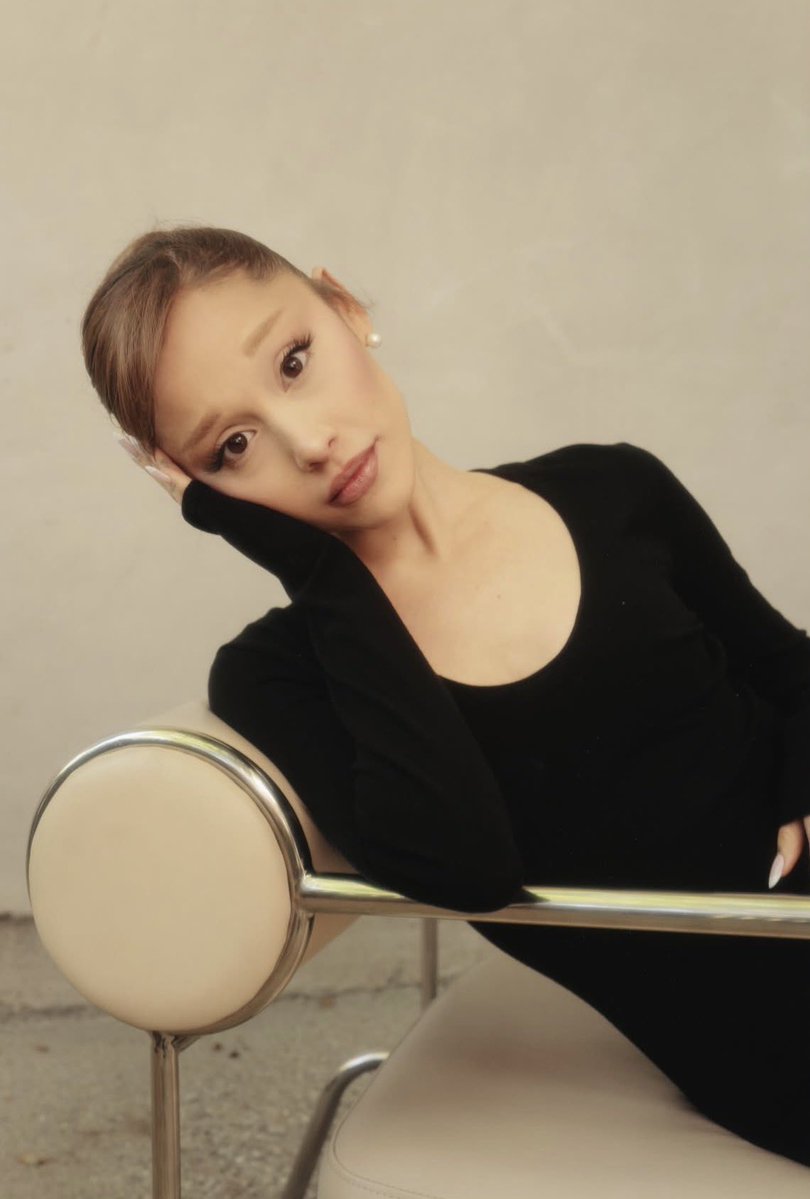 Ariana Grande on her voice change: 

“If you are a vocalist, you know exactly what’s happening. Like, so many people study the way I speak. Sometimes I speak in higher register and sometimes I speak in lower register. They’re both authentic places where my voice goes. My voice