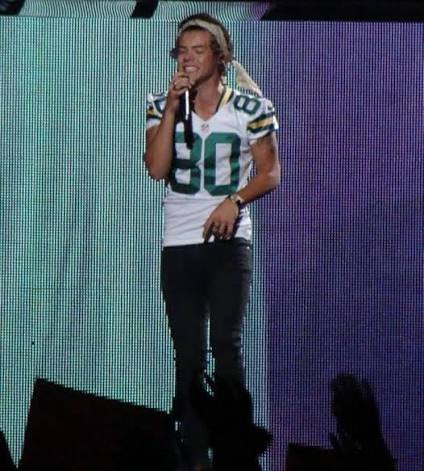 sashasmidget's tweet image. everyone who is so shocked Harry is having a listening party in Madison has clearly forgotten about the ancient texts