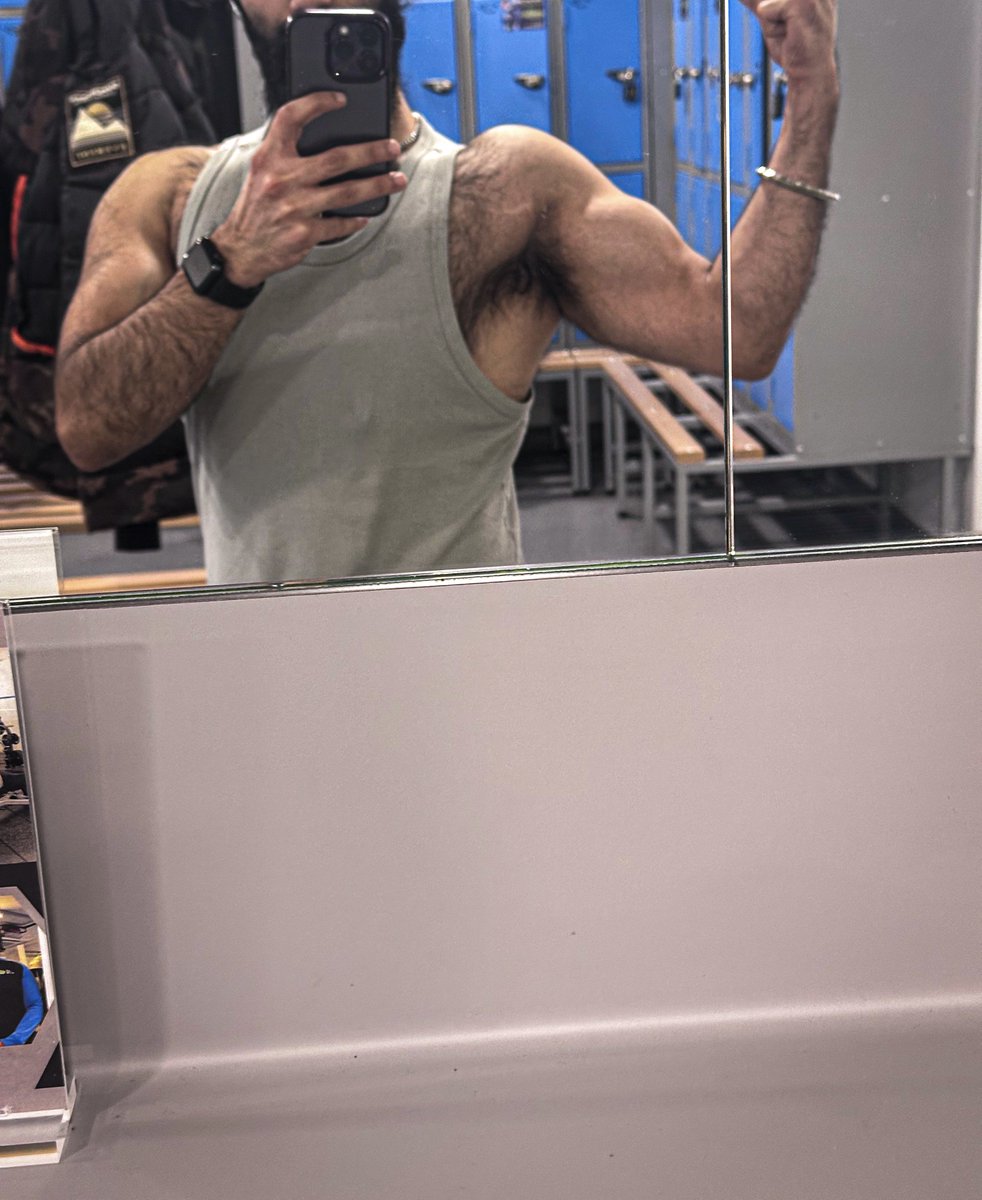 lanthanum94's tweet photo. #hairypits #hairyman #hairy #chestday #postgym #biceps #hairyballs https://t.co/YH7xNNtgF9