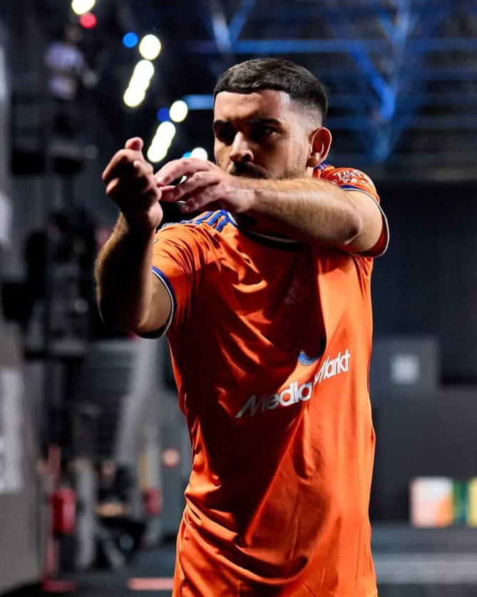 SOÑEMOS COSAS CHINGONAS.