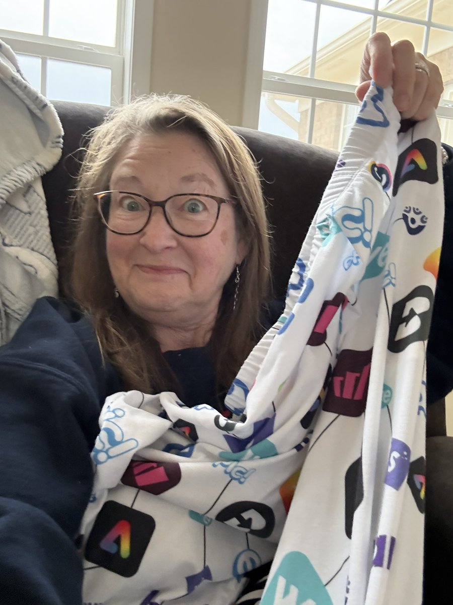 Heidi Samuelson #edtechcoach tweet media