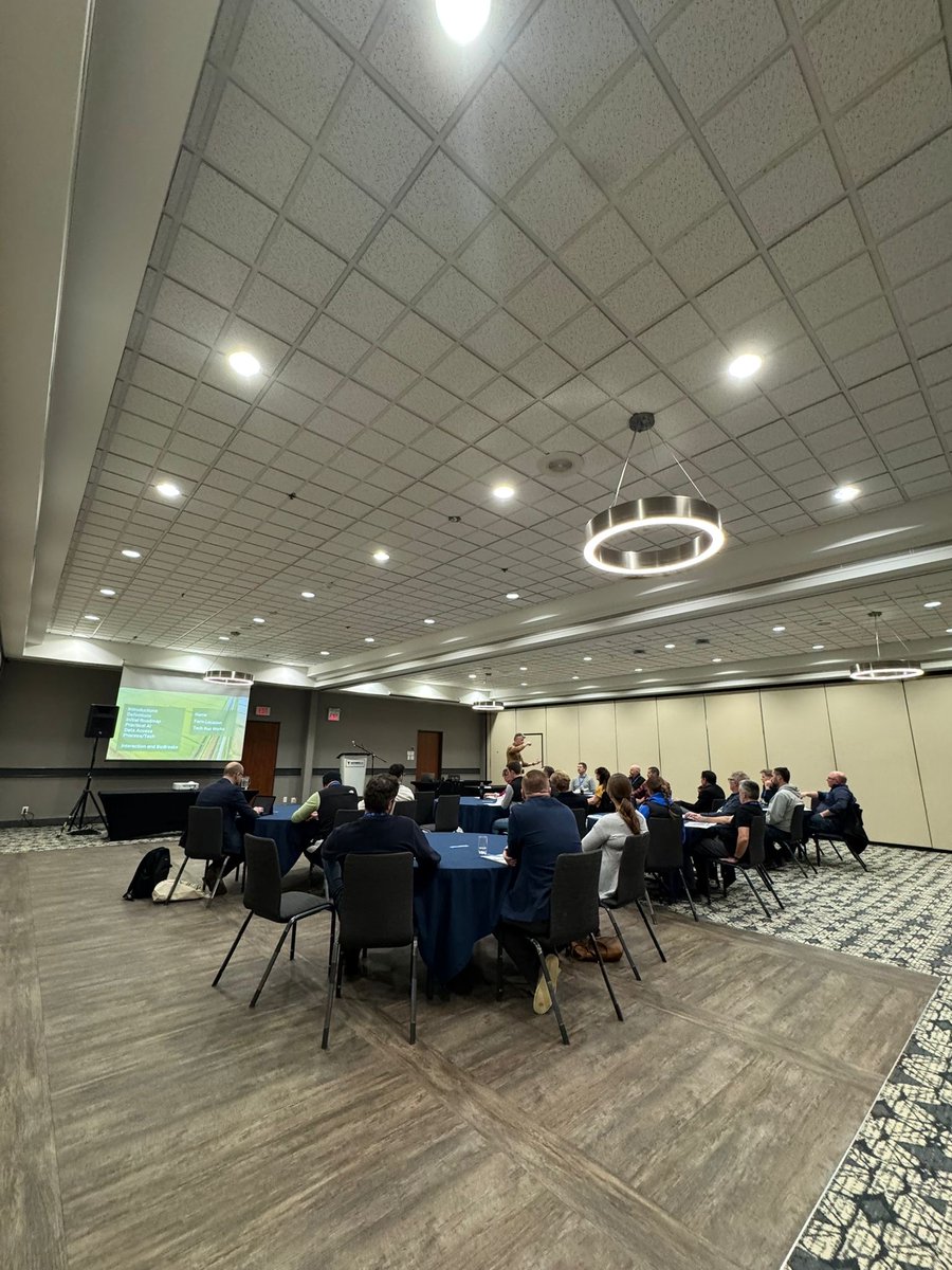 CropConnect tweet media