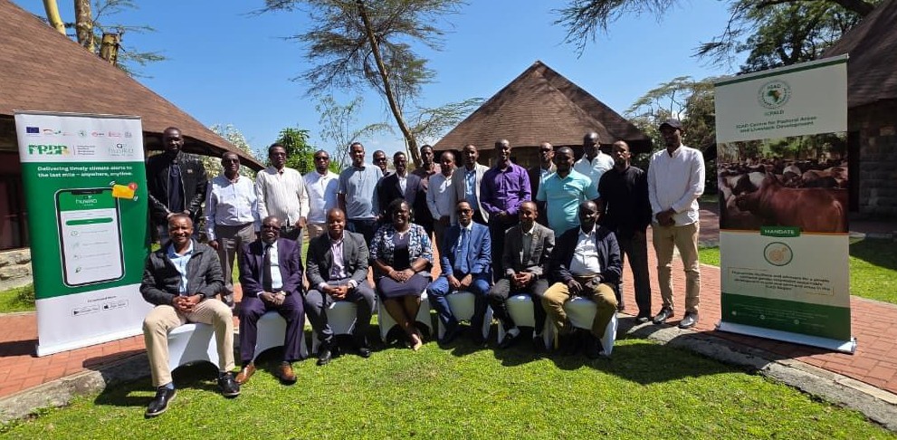 IGAD_CPALD's tweet photo. 📍Naivasha, Kenya  | 🗓️11-13 Feb 2026

Event: Training on strengthening cross-border animal health surveillance & risk-based monitoring of priority transboundary animal diseases (#TADs)

The ongoing training for #IGAD Clusters I, II & III technical working groups will enhance coordination, joint risk assessment & information sharing across borderland high-risk zones for TADs.

#AnimalHealth 
#CrossBorder 
#OneHealth
